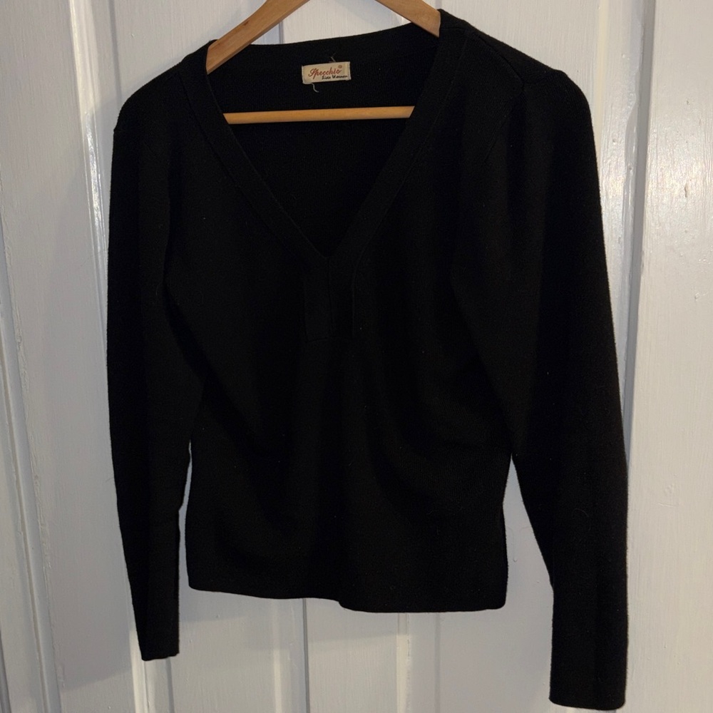 Specchio Classic Black V-Neck Sweater